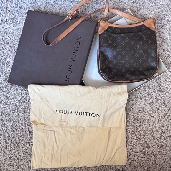 Louis Vuitton Handbags - Louis Vuitton Monogram Canvas Odeon PM Shoulder Bag